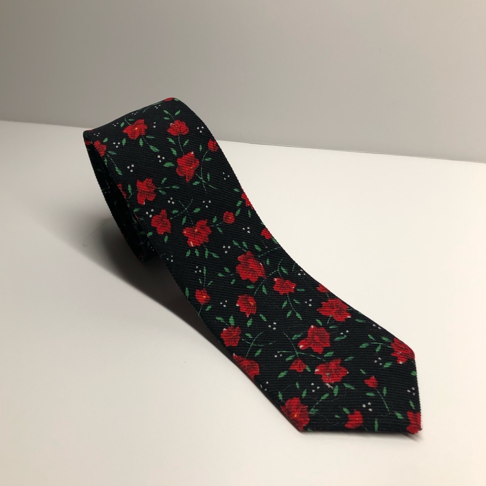 Red Rose Floral Tie